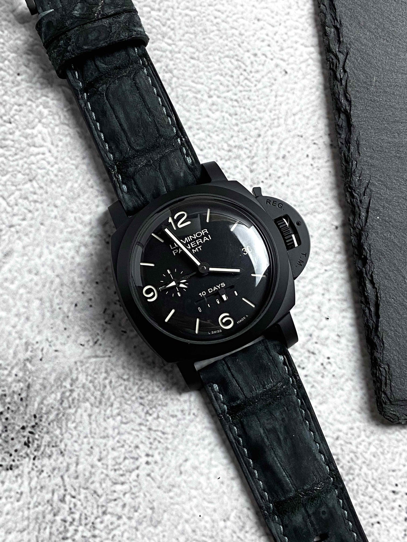 Dark Grey Nubuck Alligator for Panerai Luminor PAM335