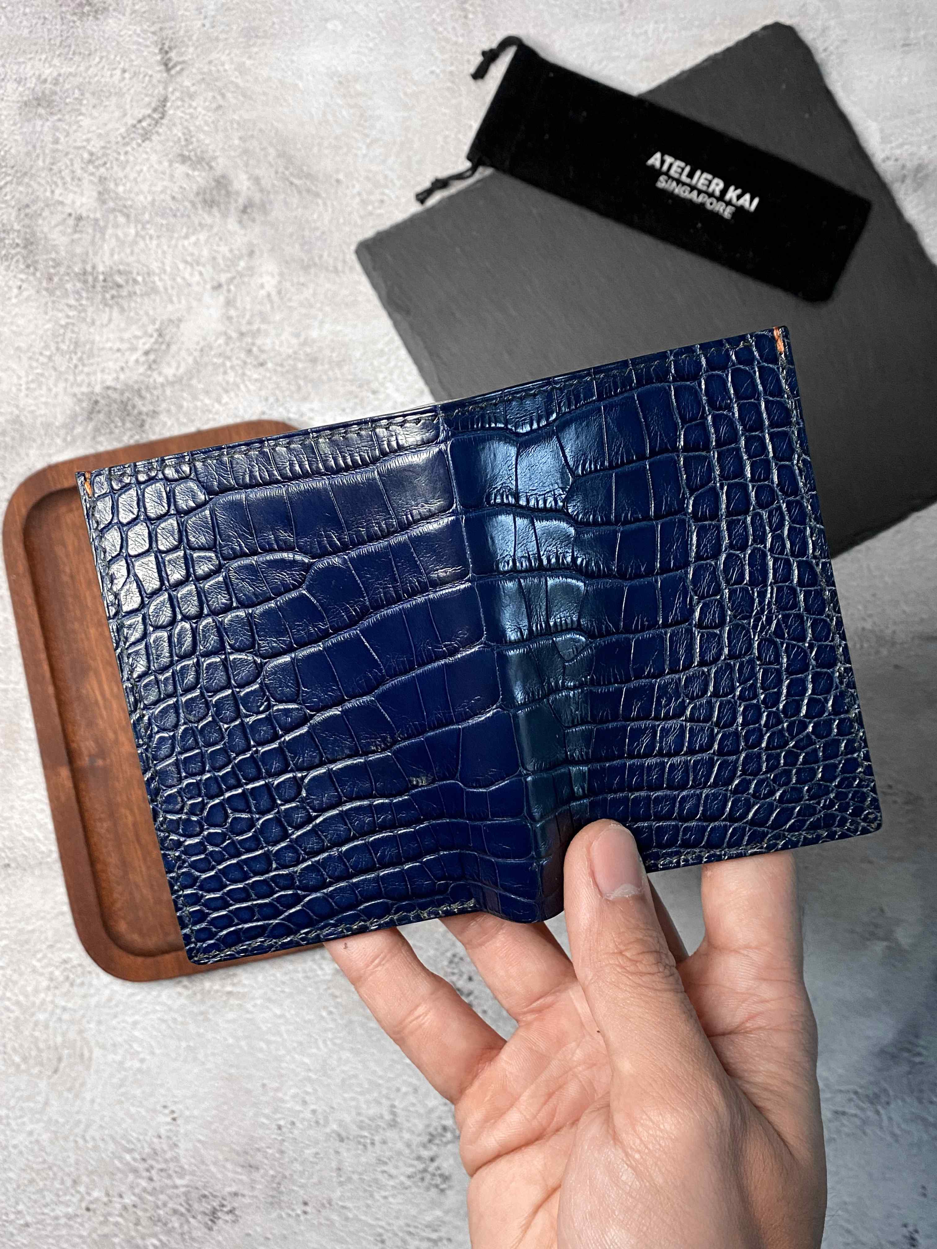 Crocodile wallet sales singapore